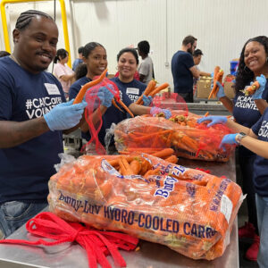 volunteers showing carrots-2