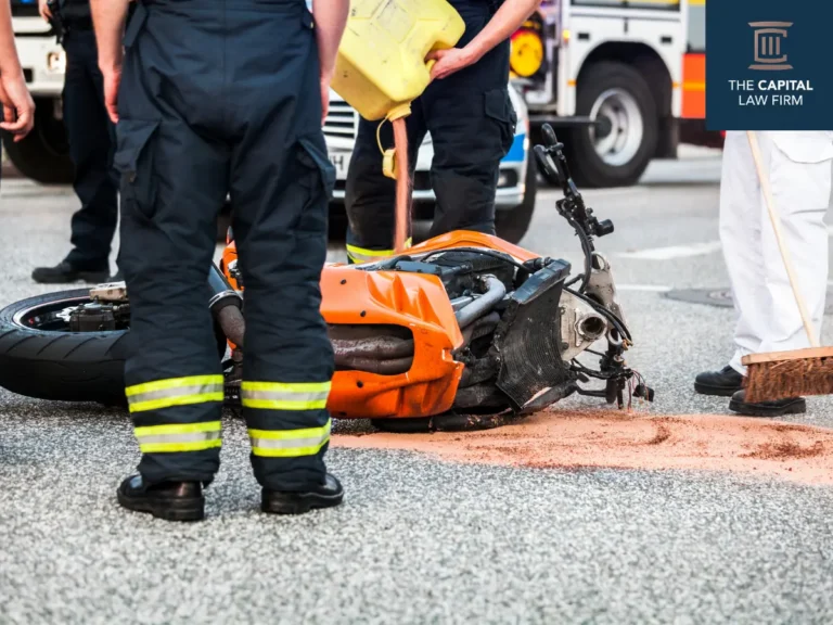¿Cuáles son las causas más comunes de los accidentes de motocicleta en Los Ángeles, California?
